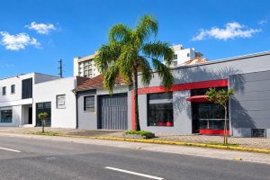 Pavilhão com 363m², no bairro Lourdes em Caxias do Sul para Alugar