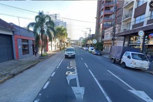 Pavilhão com 363m², no bairro Lourdes em Caxias do Sul para Alugar