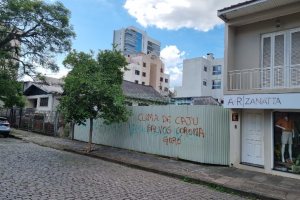 Terreno com 257m², no bairro Centro em Caxias do Sul para Alugar ou Comprar
