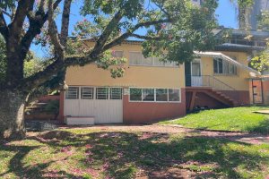Casa Comercial com 350m², 1 vaga, no bairro Lourdes em Caxias do Sul para Alugar