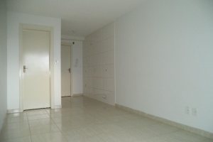 Kitinete com 25m², 1 dormitório, no bairro Sagrada Família em Caxias do Sul para Alugar