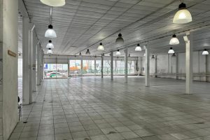Pavilhão com 1970m², no bairro Centro em Caxias do Sul para Alugar