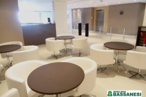 Sala com 52m², 1 vaga, no bairro Panazzolo em Caxias do Sul para Comprar