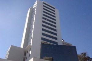 Sala com 52m², 1 vaga, no bairro Panazzolo em Caxias do Sul para Comprar