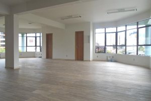 Sala com 118m², 1 vaga, no bairro Centro em Caxias do Sul para Comprar