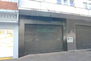 Loja com 342m², no bairro São Pelegrino em Caxias do Sul para Alugar