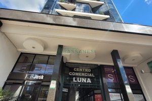 Sala com 42m², no bairro Lourdes em Caxias do Sul para Comprar