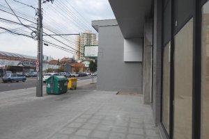 Loja com 423m², 5 vagas, no bairro Pio X em Caxias do Sul para Alugar