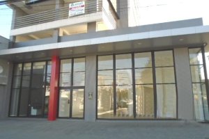 Loja com 423m², 5 vagas, no bairro Pio X em Caxias do Sul para Alugar