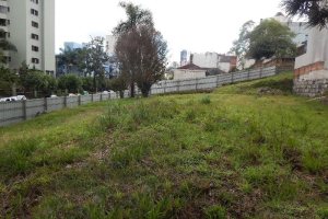 Terreno com 1420m², no bairro Pio X em Caxias do Sul para Alugar ou Comprar