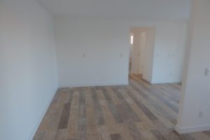 Apartamento com 80m², 2 dormitórios, 2 vagas, no bairro Panazzolo em Caxias do Sul para Comprar