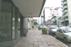 Loja com 465m², no bairro Centro em Caxias do Sul para Alugar