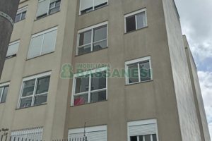 Apto Mobiliado com 40m², 1 dormitório, 1 vaga, no bairro Presidente Vargas em Caxias do Sul para Comprar