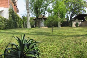 Casa com 238m², 4 dormitórios, 3 vagas, no bairro Sagrada Família em Caxias do Sul para Comprar