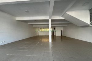 Loja com 220m², no bairro Kayser em Caxias do Sul para Alugar