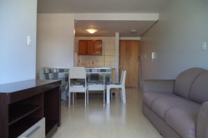 Apto Mobiliado com 45m², 1 dormitório, 1 vaga, no bairro Petrópolis em Caxias do Sul para Comprar