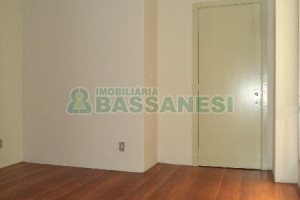 Sala com 19m², no bairro Centro em Caxias do Sul para Alugar