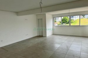Sala com 86m², 1 vaga, no bairro Pio X em Caxias do Sul para Alugar