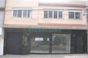 Loja com 120m², no bairro Rio Branco em Caxias do Sul para Alugar