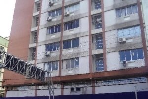 Sala com 21m², no bairro Centro em Caxias do Sul para Alugar