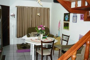 Sobrado com 86m², 3 dormitórios, 1 vaga, no bairro Esplanada em Caxias do Sul para Comprar