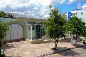 Casa, 3 dormitórios, 4 vagas, no bairro Bela Vista em Caxias do Sul para Comprar