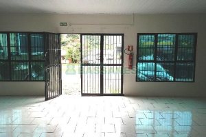 Pavilhão com 210m², no bairro Universitário em Caxias do Sul para Alugar