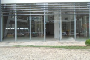 Loja com 501m², no bairro Cinqüentenário em Caxias do Sul para Alugar