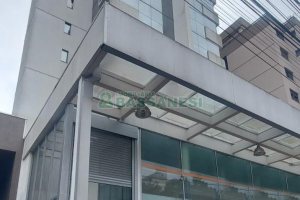 Sala com 37m², 2 vagas, no bairro Centro em Caxias do Sul para Alugar ou Comprar
