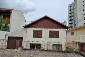 Casa com 255m², no bairro Universitário em Caxias do Sul para Comprar