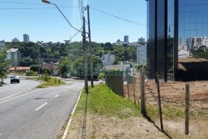 Terreno com 2350m², no bairro Lourdes em Caxias do Sul para Alugar