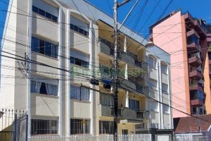 Apartamento, 3 dormitórios, 2 vagas, no bairro Madureira em Caxias do Sul para Alugar
