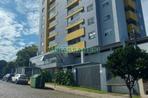 Apartamento com 54m², 2 dormitórios, 1 vaga, no bairro Petrópolis em Caxias do Sul para Alugar