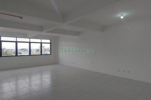 Sala com 59m², no bairro Lourdes em Caxias do Sul para Alugar