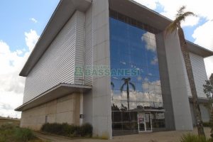 Pavilhão com 1534m², no bairro Forqueta em Caxias do Sul para Alugar