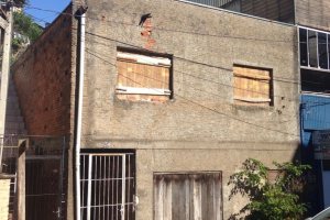 Casa com 70m², 2 dormitórios, no bairro Pio X em Caxias do Sul para Comprar