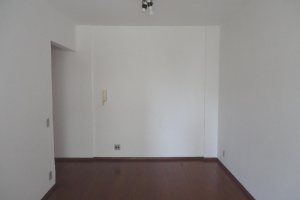 Apartamento, 2 dormitórios, 1 vaga, no bairro Madureira em Caxias do Sul para Alugar