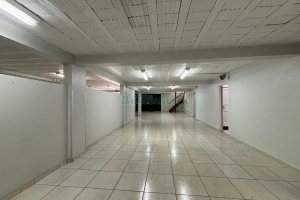 Loja com 980m², 6 vagas, no bairro Centro em Caxias do Sul para Alugar