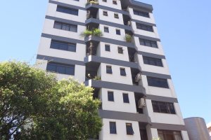 Sala com 42m², no bairro Centro em Caxias do Sul para Alugar ou Comprar