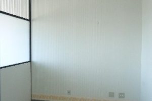 Sala com 42m², no bairro Centro em Caxias do Sul para Alugar ou Comprar