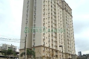 Apartamento com 53m², 2 dormitórios, 1 vaga, no bairro Lourdes em Caxias do Sul para Comprar