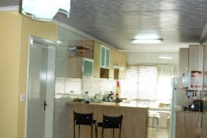 Casa com 320m², 8 dormitórios, 5 vagas, no bairro Bela Vista em Caxias do Sul para Comprar