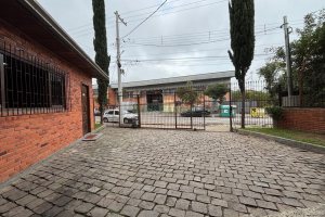 Pavilhão com 344m², no bairro Santa Catarina em Caxias do Sul para Alugar