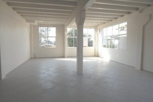 Loja com 225m², no bairro Vinhedos em Caxias do Sul para Comprar