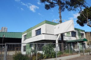 Pavilhão com 1397m², no bairro São José em Caxias do Sul para Alugar
