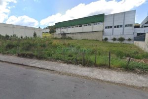 Terreno com 580m², no bairro Sanvitto em Caxias do Sul para Comprar