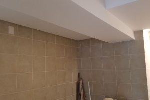 Casa com 390m², 6 dormitórios, 3 vagas, no bairro Universitário em Caxias do Sul para Comprar