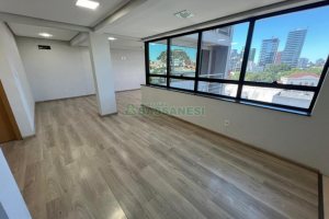 Sala com 52m², 1 vaga, no bairro São Pelegrino em Caxias do Sul para Alugar