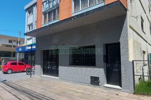 Loja com 130m², no bairro São Leopoldo em Caxias do Sul para Alugar