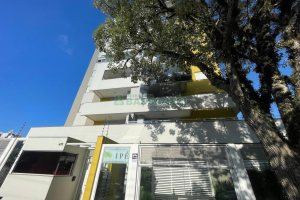 Apartamento com 110m², 3 dormitórios, 2 vagas, no bairro Madureira em Caxias do Sul para Comprar